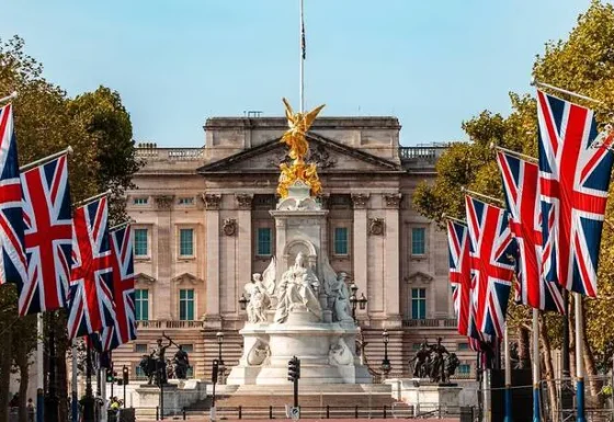oven-support- local-oven-cleaning-uk-flag